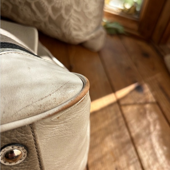 Coach “Laura” Bag F15176 - Picture 6 of 11